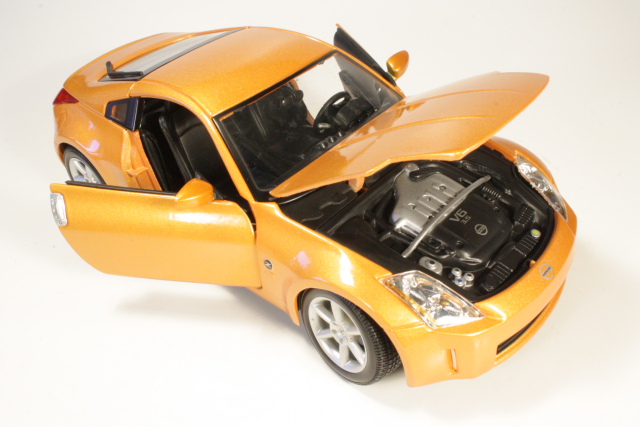 Nissan 350Z, oranssi