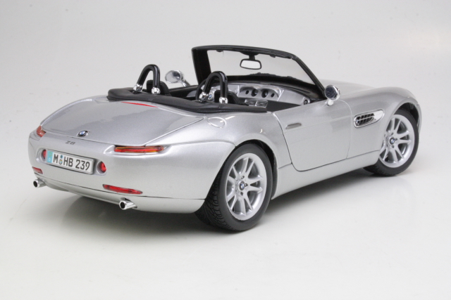 BMW Z8, hopea
