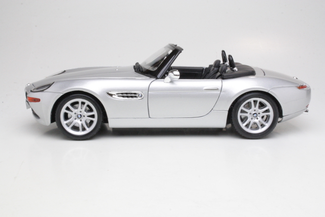 BMW Z8, hopea
