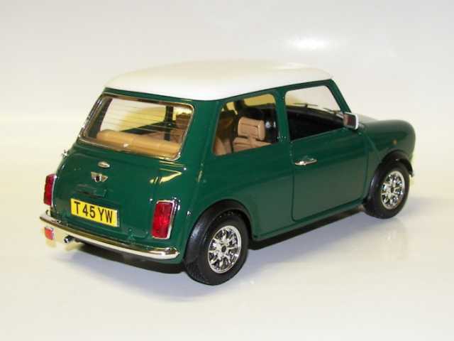 Mini Cooper 1969, green