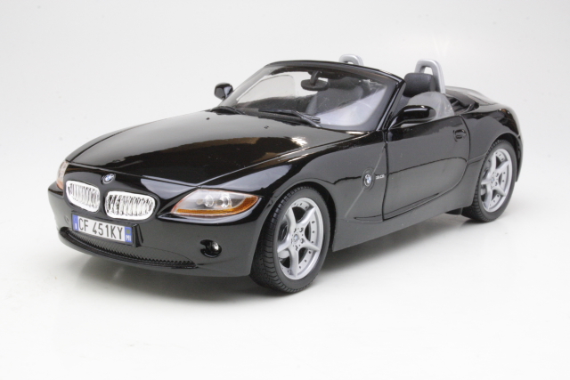 BMW Z4, black