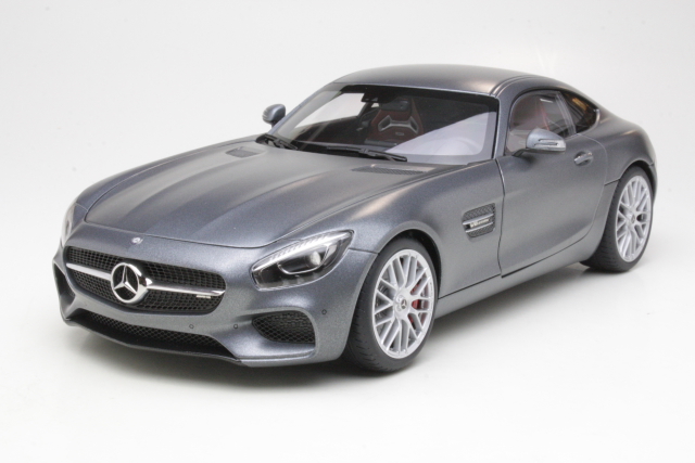 Mercedes AMG GT S 2015, mattaharmaa