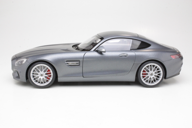 Mercedes AMG GT S 2015, mattaharmaa
