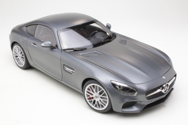 Mercedes AMG GT S 2015, mattaharmaa - Sulje napsauttamalla kuva