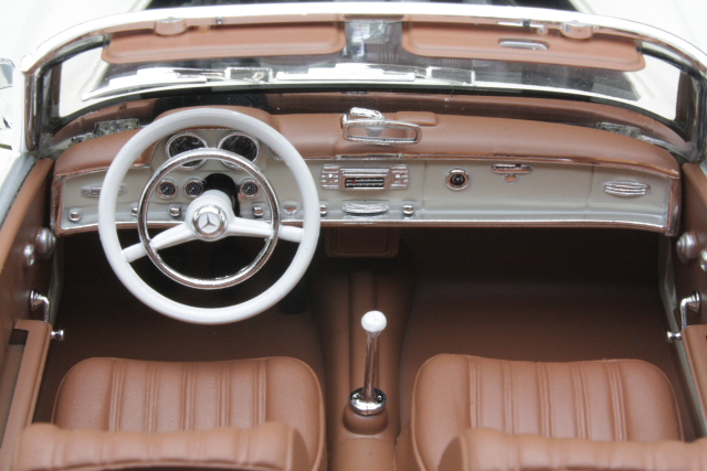 Mercedes 190SL (w121) 1957, kermanvalkoinen
