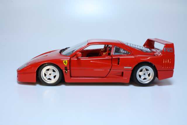 Ferrari F40, punainen