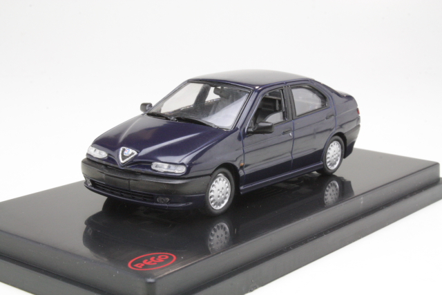 Alfa Romeo 146 1.7 16V, tummansininen