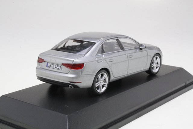 Audi A4 2015, hopea - Sulje napsauttamalla kuva