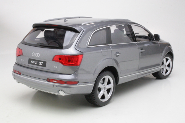 Audi Q7 2010, harmaa - Sulje napsauttamalla kuva