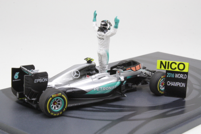 Mercedes AMG W07 Hybrid, 2nd. AbuDhabi 2016, N.Rosberg, no.6