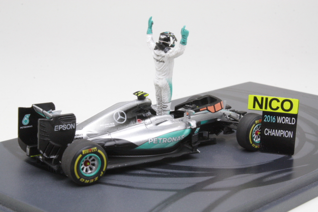 Mercedes AMG W07 Hybrid, 2nd. AbuDhabi 2016, N.Rosberg, no.6 - Sulje napsauttamalla kuva