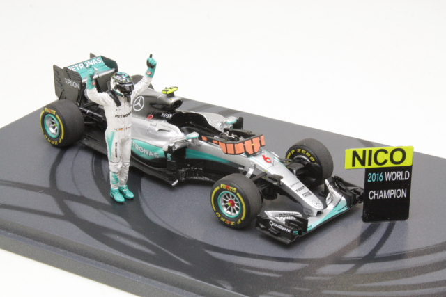 Mercedes AMG W07 Hybrid, 2nd. AbuDhabi 2016, N.Rosberg, no.6