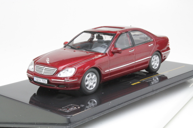 Mercedes S500 (W220) 2000, punainen