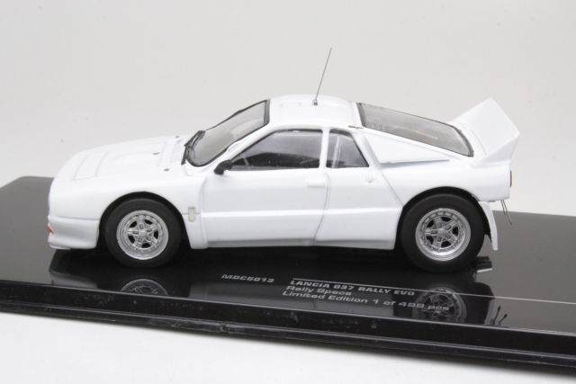 Lancia Rally 037 Evo 1985 "Rally Spec", valkoinen