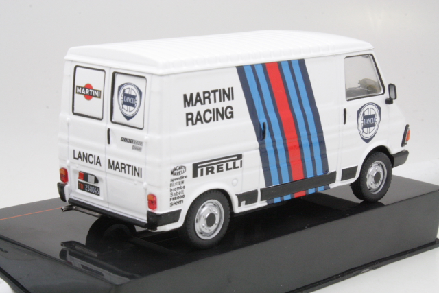 Fiat 242E 1986 "Lancia Martini" - Sulje napsauttamalla kuva