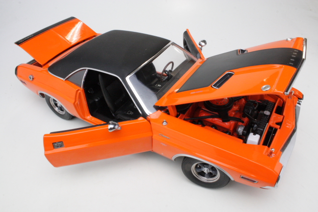 Dodge Challenger 1970, orange "2 Fast 2 Furious"