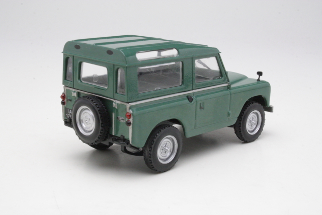 Land Rover 88 Series 2 1984, vihreä