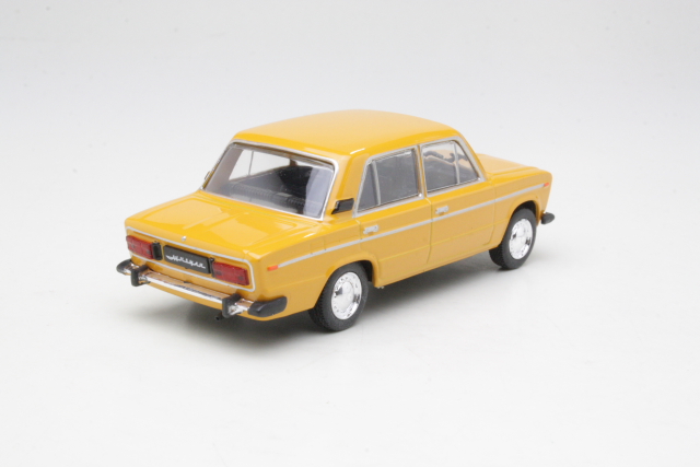 Lada VAZ 2106 1970, oranssi