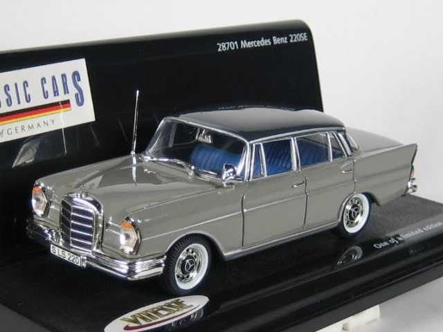 Mercedes 220SE (w111), harmaa