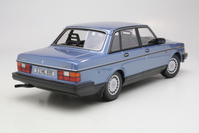 Volvo 240GL 1986, sininen