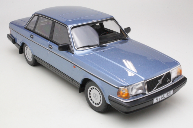 Volvo 240GL 1986, sininen
