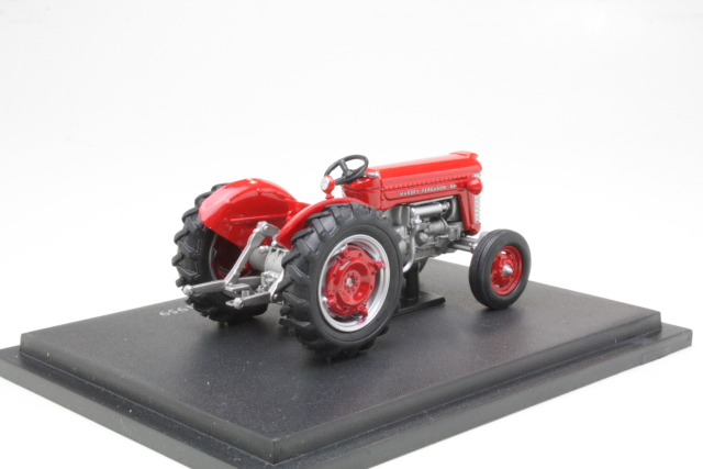 Massey Ferguson 50 1959, red 1:43 - Click Image to Close