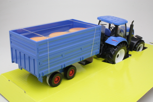 New Holland T7000 + Hay Trailer