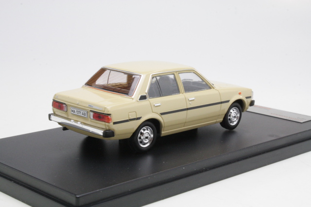 Toyota Corolla E70 1979, beige - Sulje napsauttamalla kuva