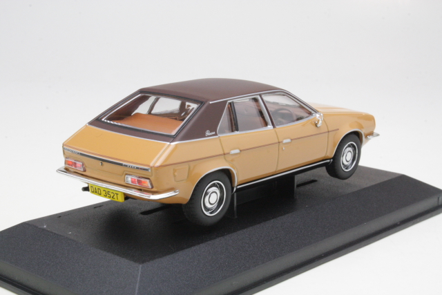 Leyland Princess 2200 HL, brown