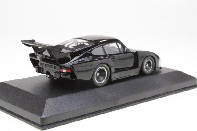 Porsche 935 K3 1980, musta