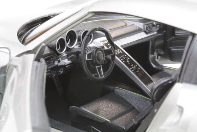 Porsche 918 Spyder Hard Top 2011, silver