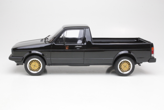 VW Caddy, black