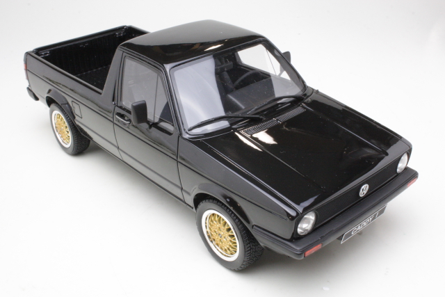 VW Caddy, black