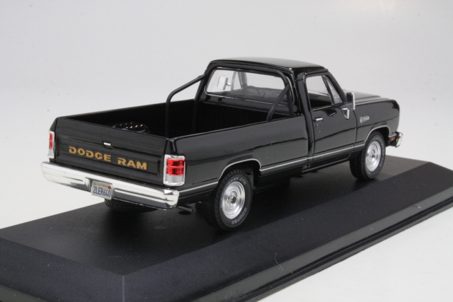 Dodge Ram 1987 Pick-Up, black