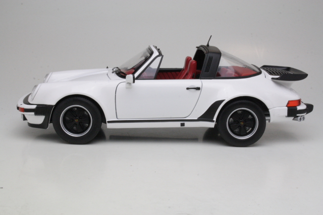 Porsche 911 Turbo Targa 1987, white - Click Image to Close