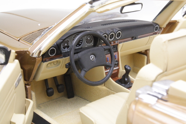 Mercedes 300SL (w107) 1986, kulta