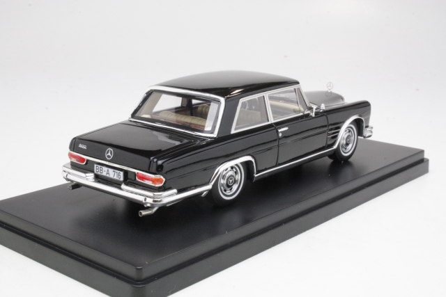 Mercedes 600 (w100) Coupe, musta