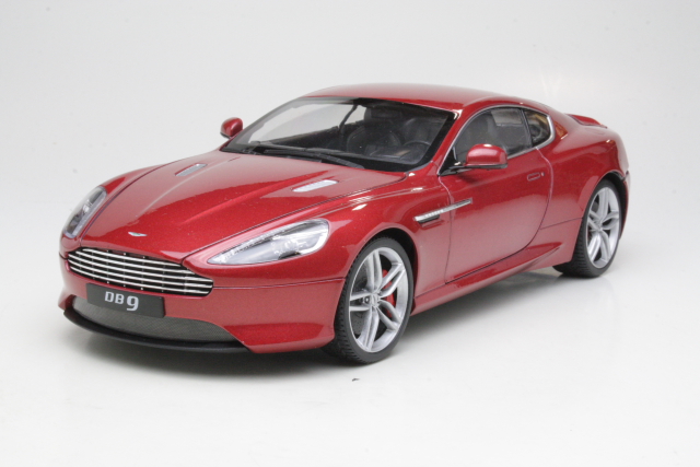 Aston Martin DB9 Coupe 2004, punainen - Sulje napsauttamalla kuva