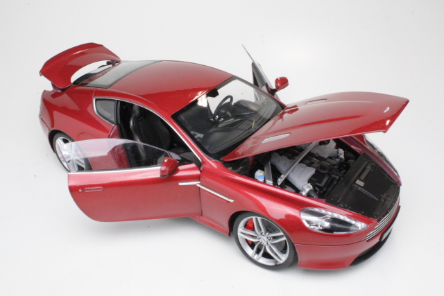 Aston Martin DB9 Coupe 2004, red