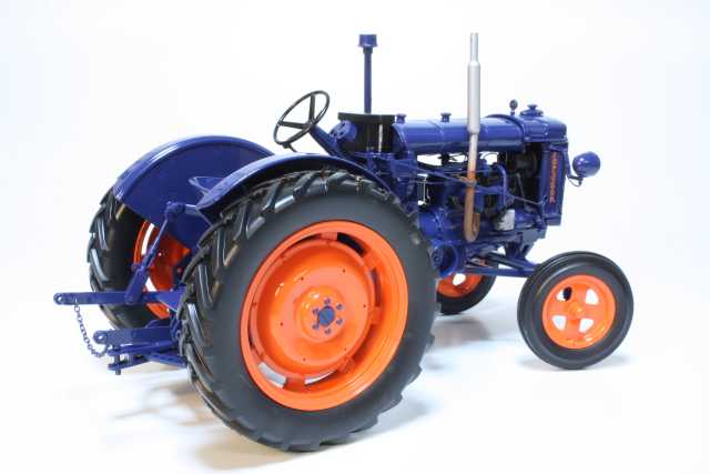 Fordson E27N 1948, dark red 1:16