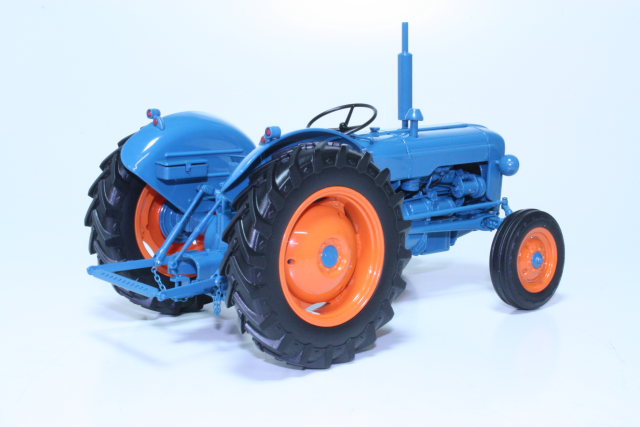 Fordson Dexta 1958, blue - Click Image to Close