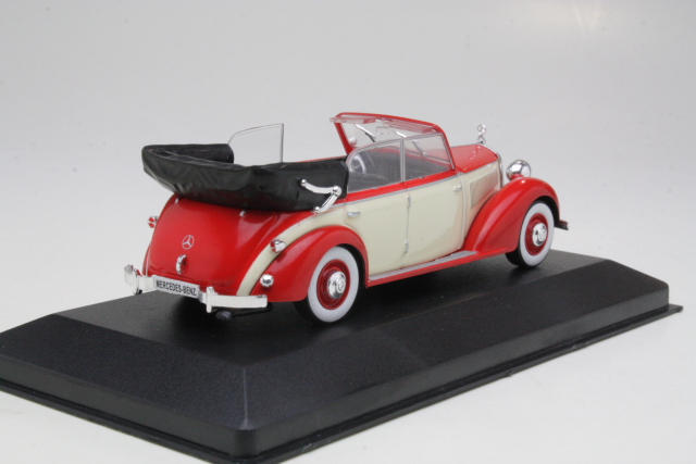 Mercedes 230 (W153) Convertible 1939, punainen/beige