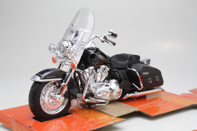 Harley Davidson FLHRC Road King Classic 2013, musta - Sulje napsauttamalla kuva