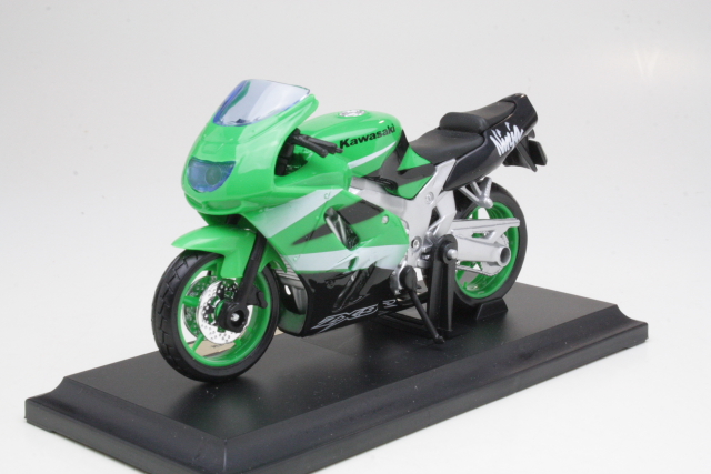 Kawasaki ZX-9R 2001, vihreä - Sulje napsauttamalla kuva