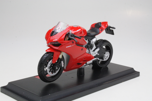 Ducati 1199 Panigale 2011, red