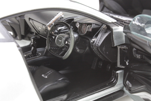 Aston Martin DB10 2015, silver "James Bond - Spectre"