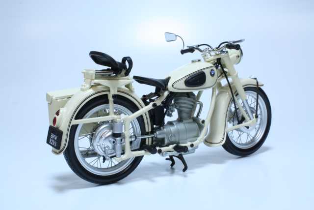 BMW R25/3 - Rotes Kreutz