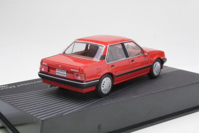 Chevrolet Monza 1982, punainen