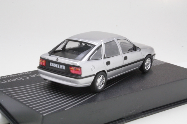 Opel Vectra A Facelift, hopea