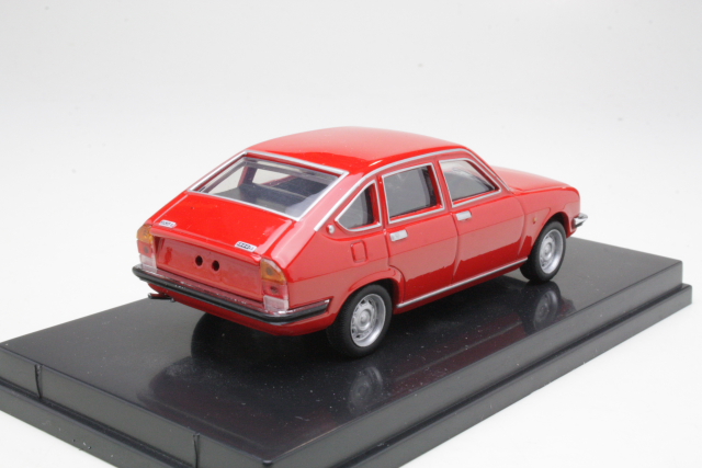 Lancia Beta Berlina Serie 1 1972, punainen